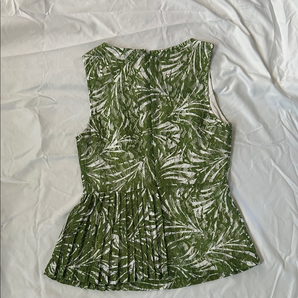 The Limited Green and White Leaf Print Blouse - Picture 2 of 4